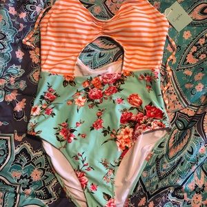 Cupshe Swim Suit